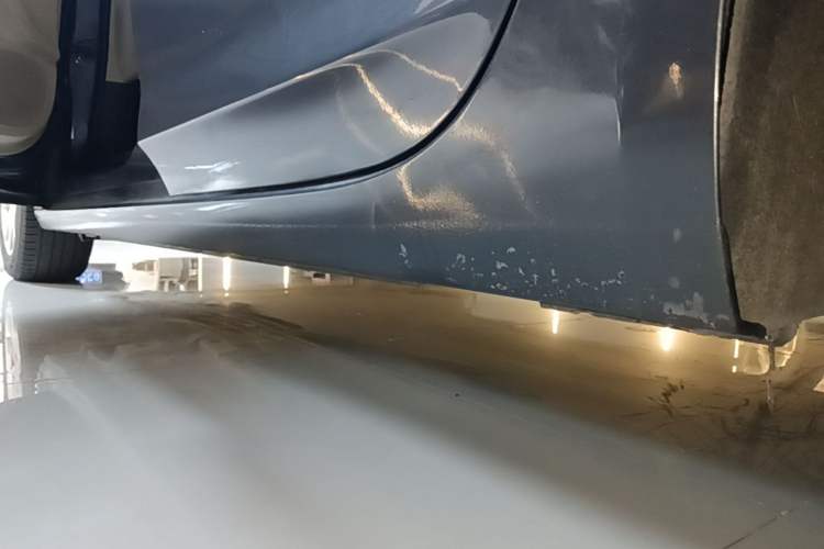 Used Buick Verano 2018 Sedan 15S Automatic Leading Model Left Side Sill