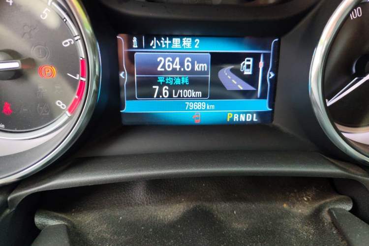 Used Buick Verano 2018 Sedan 20T Dual-Clutch Luxury Model Odometer Close Up