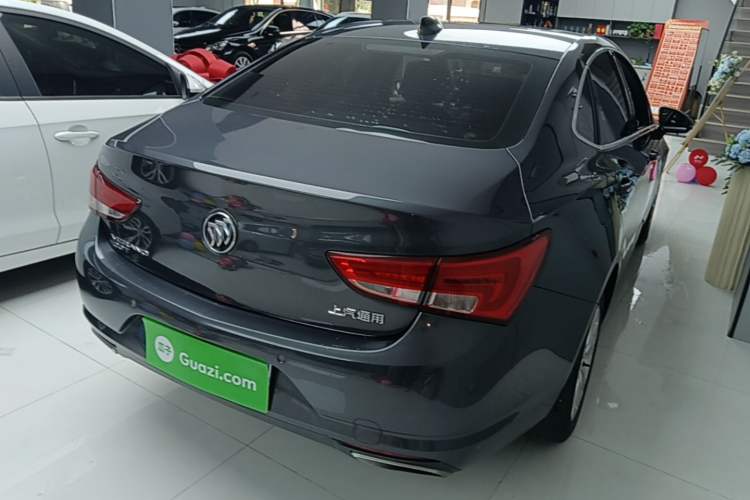 Used Buick Verano 2018 Sedan 20T Dual-Clutch Luxury Model Rear Right 45 Deg