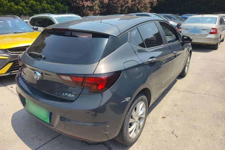 Used Buick Verano 2018 Hatchback 15S Automatic Leading Model Rear Right 45 Deg