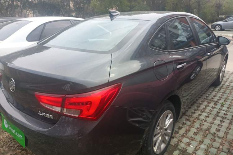 Used Buick Verano 2018 Sedan 20T Dual-Clutch Leading Model Rear Right 45 Deg