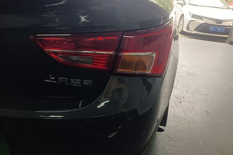 Used Buick Verano 2018 Sedan 15S Automatic Entry Model Right Rear Taillight