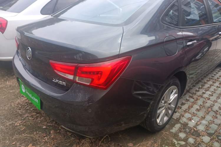 Used Buick Verano 2018 Sedan 20T Dual-Clutch Leading Model Right Rear Taillight