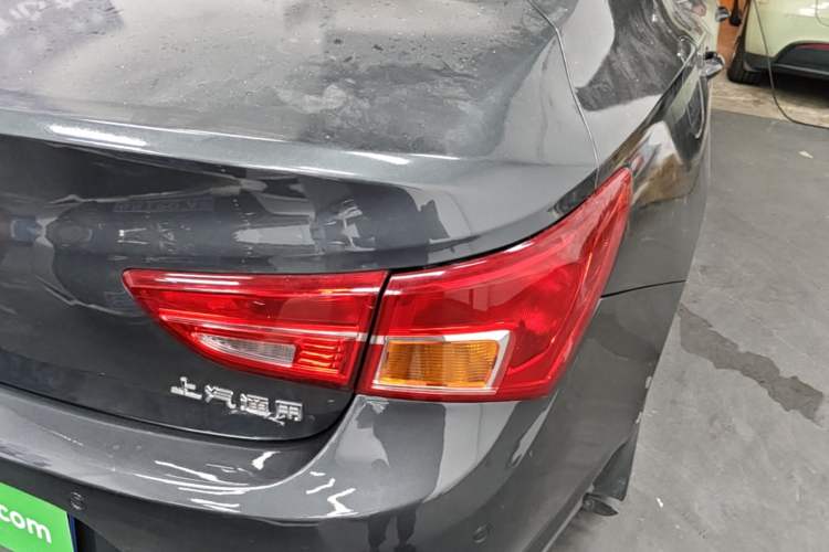 Used Buick Verano 2018 Sedan 15S Automatic Entry Model Right Rear Taillight