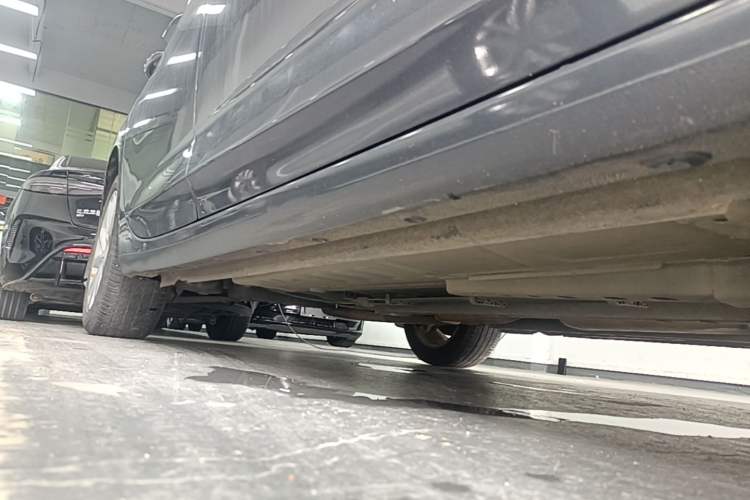 Used Buick Verano 2018 Sedan 15S Automatic Entry Model Right Side Sill