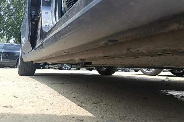 Used Buick Verano 2018 Sedan 15S Automatic Leading Model Right Side Sill