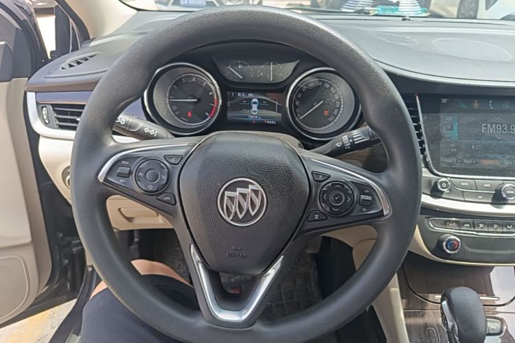 Used Buick Verano 2018 Sedan 15S Automatic Leading Model Steering Wheel