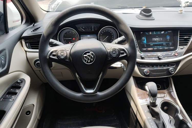 Used Buick Verano 2018 Sedan 15S Automatic Leading Model Steering Wheel