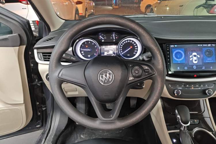 Used Buick Verano 2018 Sedan 15S Automatic Entry Model Steering Wheel