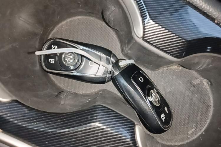 Used Buick Verano 2018 Sedan 20T Dual-Clutch Luxury Model Vehicle Key