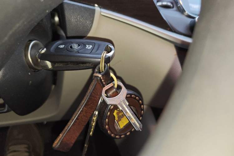 Used Buick Verano 2018 Sedan 15S Automatic Leading Model Vehicle Key
