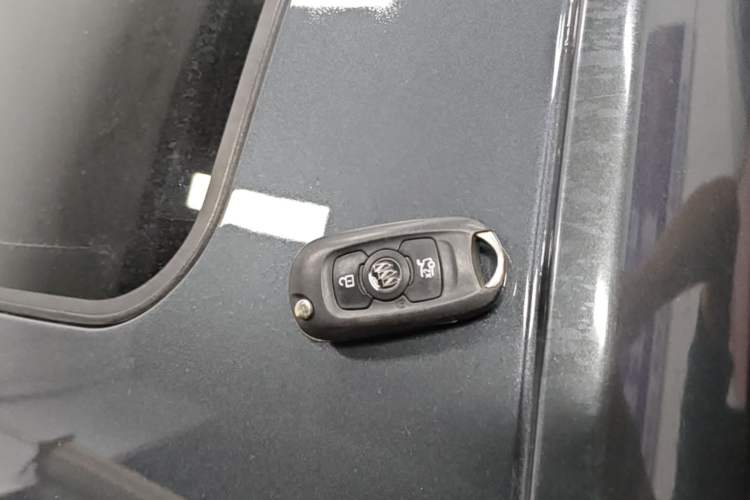 Used Buick Verano 2018 Sedan 15S Automatic Entry Model Vehicle Key