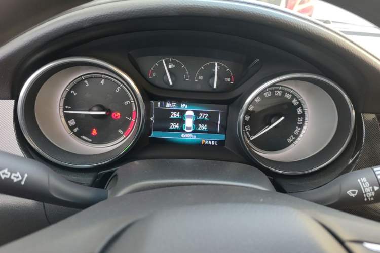 Used Buick Verano 2018 Sedan 20T Dual-Clutch Luxury Model Instrument Cluster