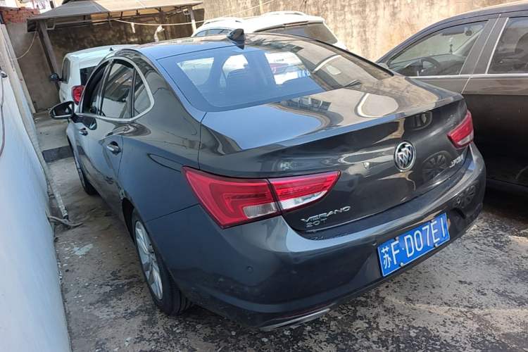 Used Buick Verano 2018 Sedan 20T Dual-Clutch Luxury Model Rear Left 45 Deg