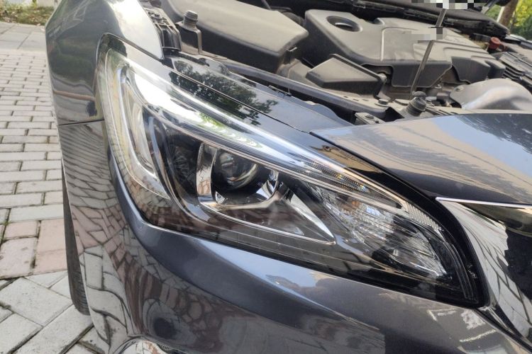 Used Buick Verano 2018 Sedan 15S Automatic Leading Model Right Front Headlight