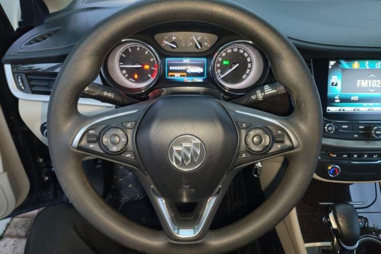 Used Buick Verano 2018 Sedan 15S Automatic Leading Model Steering Wheel