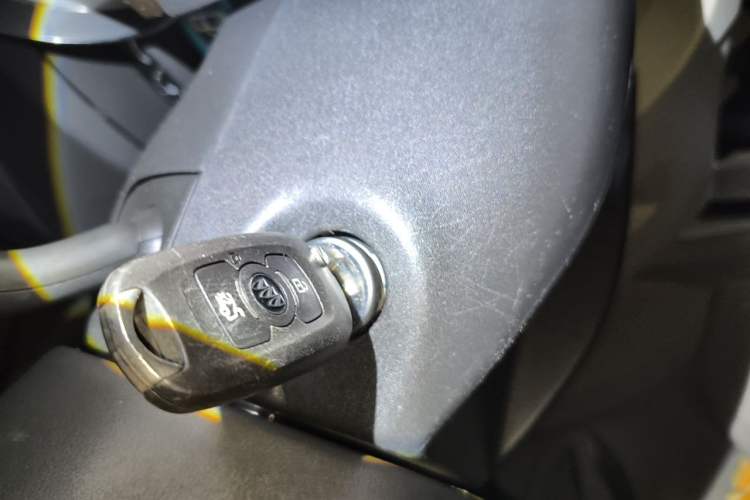 Used Buick Verano 2018 Sedan 15S Automatic Leading Model Vehicle Key