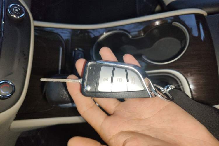 Used Buick Verano 2018 Sedan 15S Automatic Leading Model Vehicle Key