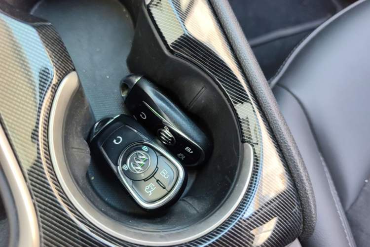 Used Buick Verano 2018 Sedan 20T Dual-Clutch Luxury Model Vehicle Key