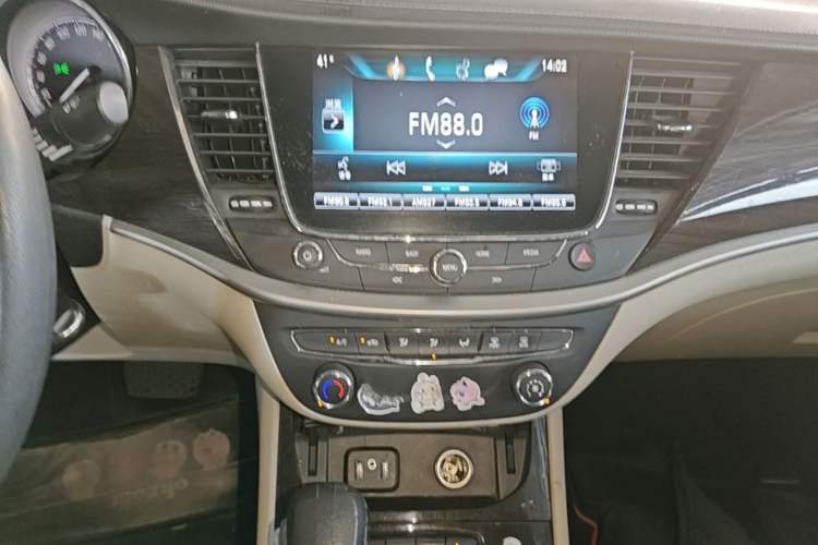 Used Buick Verano 2018 Sedan 15S Automatic Leading Model Audio And AC Panel