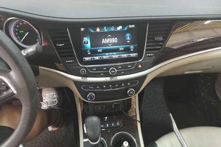 Used Buick Verano 2018 Sedan 15S Automatic Leading Model Audio And AC Panel