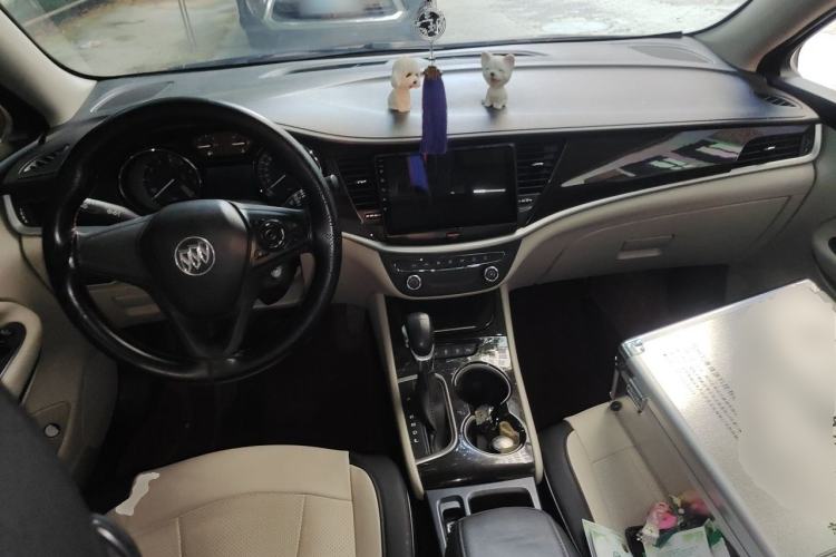 Used Buick Verano 2018 Sedan 15S Automatic Entry Model Center Console