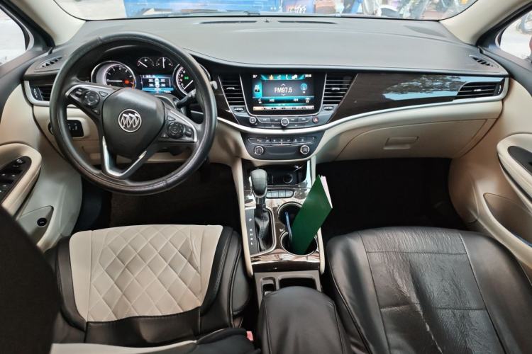 Used Buick Verano 2018 Sedan 15S Automatic Leading Model Center Console