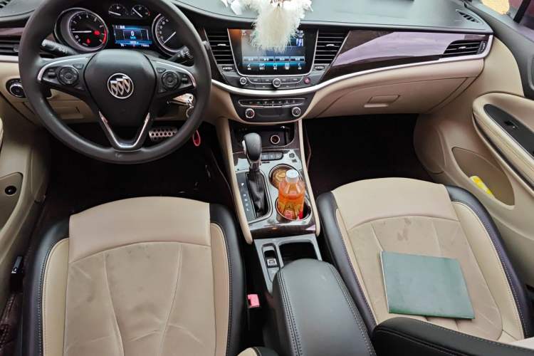 Used Buick Verano 2018 Sedan 15S Automatic Leading Model Center Console