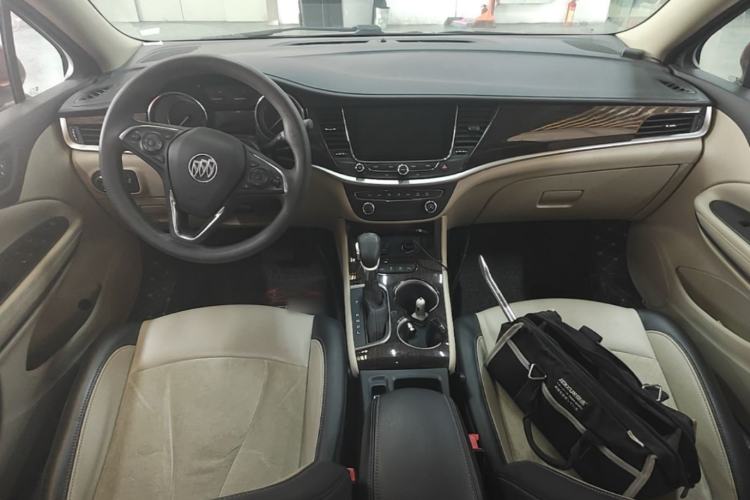Used Buick Verano 2018 Sedan 15S Automatic Leading Model Center Console