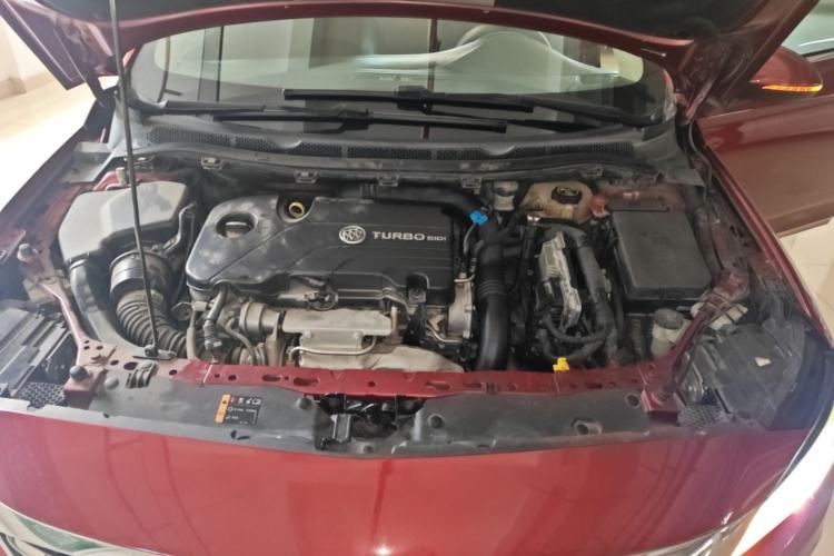Used Buick Verano 2018 Sedan 20T Dual-Clutch Leading Model Engine Bay