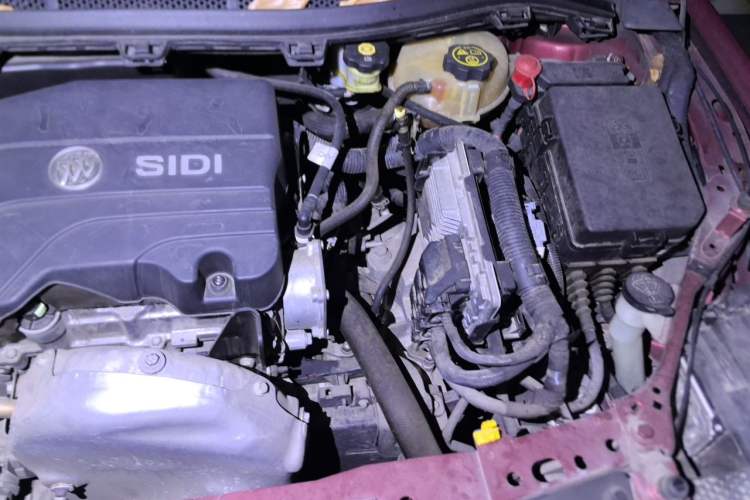 Used Buick Verano 2018 Sedan 15S Automatic Entry Model Engine Bay Left