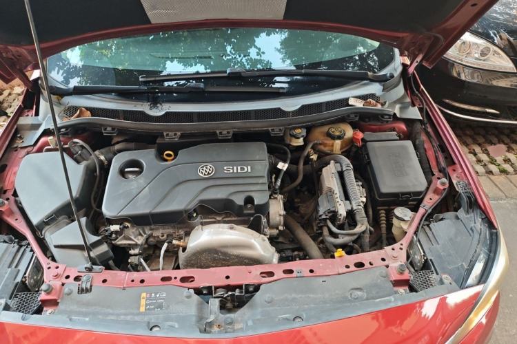 Used Buick Verano 2018 Sedan 15S Automatic Leading Model Engine Bay