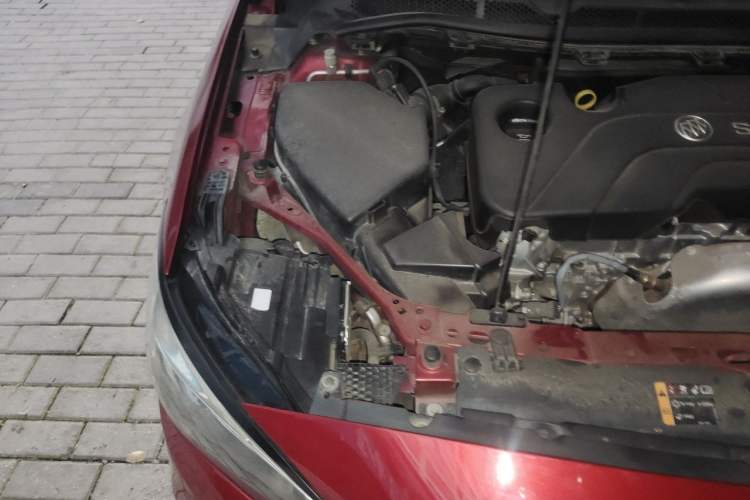 Used Buick Verano 2018 Sedan 15S Automatic Entry Model Engine Bay Right
