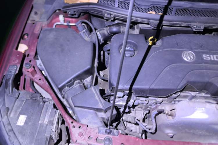 Used Buick Verano 2018 Sedan 15S Automatic Entry Model Engine Bay Right
