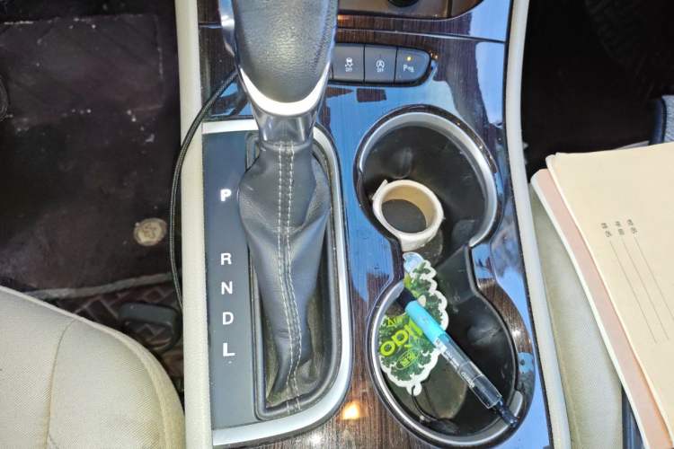 Used Buick Verano 2018 Sedan 15S Automatic Entry Model Gear Lever