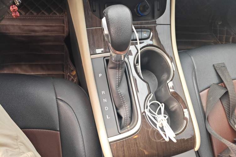 Used Buick Verano 2018 Sedan 15S Automatic Leading Model Gear Lever