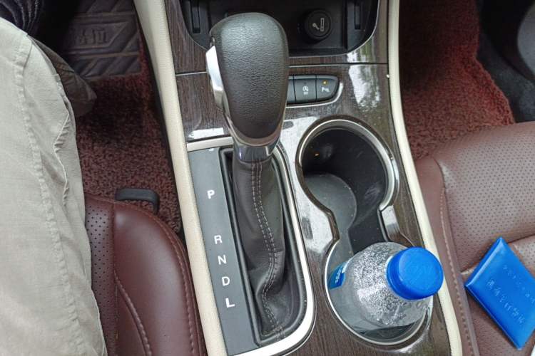 Used Buick Verano 2018 Sedan 15S Automatic Entry Model Gear Lever
