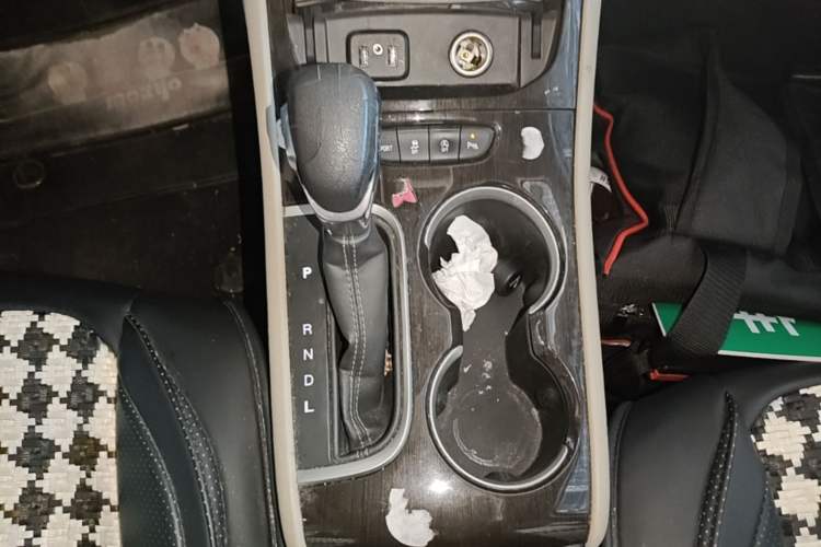 Used Buick Verano 2018 Sedan 15S Automatic Leading Model Gear Lever