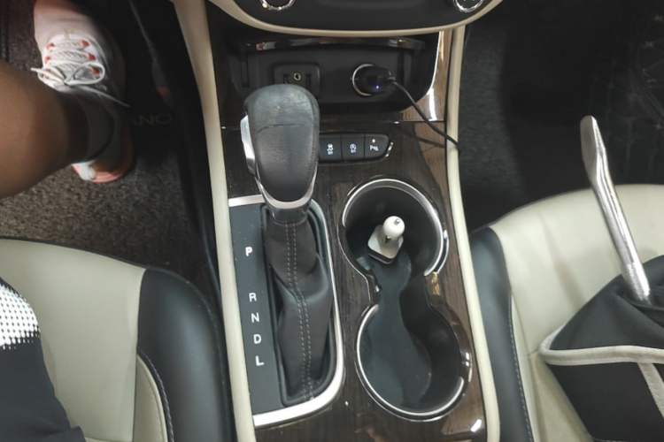 Used Buick Verano 2018 Sedan 15S Automatic Leading Model Gear Lever