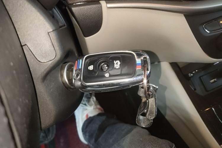 Used Buick Verano 2018 Sedan 15S Automatic Entry Model Interior 1