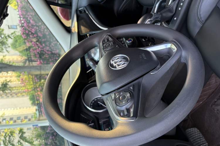 Used Buick Verano 2018 Sedan 15S Automatic Entry Model Interior 3