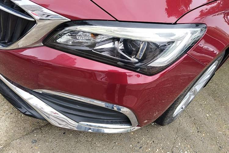 Used Buick Verano 2018 Sedan 15S Automatic Leading Model Left Front Headlight