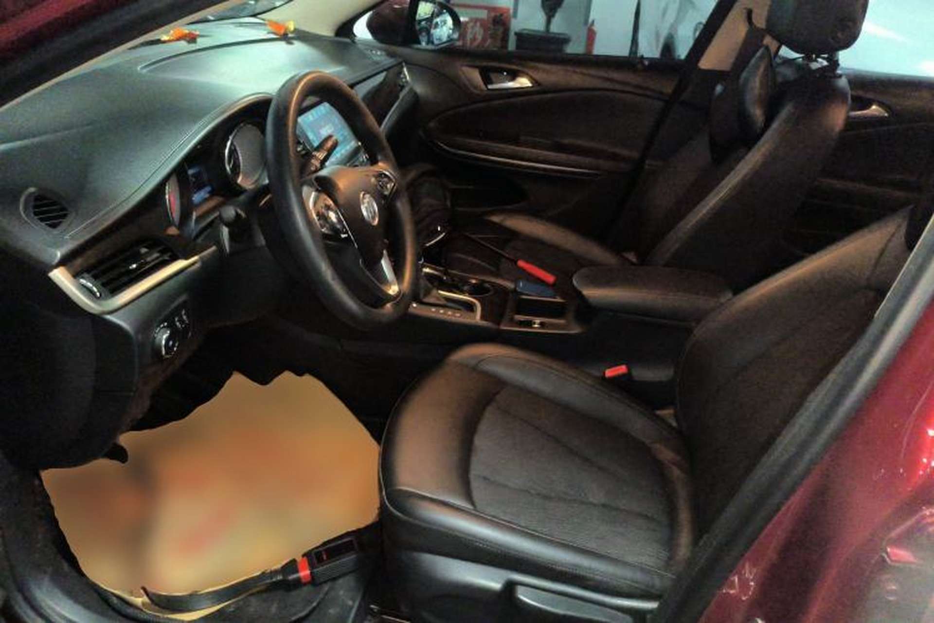 Used Buick Verano 2018 Sedan 20T Dual-Clutch Leading Model Left Front Seat