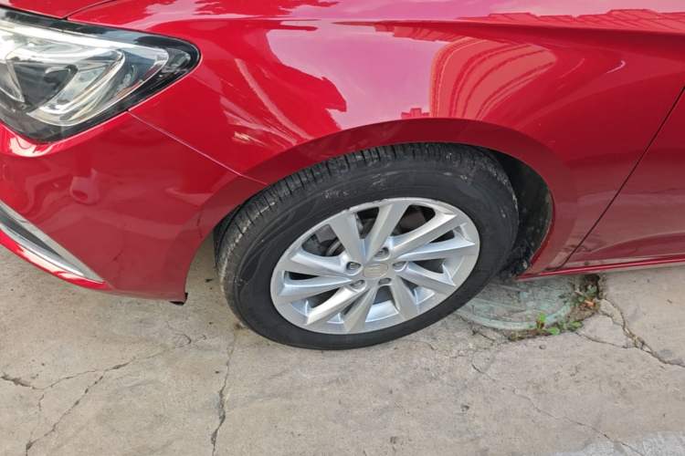Used Buick Verano 2018 Sedan 15S Automatic Leading Model Left Front Wheel Hub