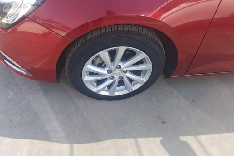Used Buick Verano 2018 Sedan 15S Automatic Entry Model Left Front Wheel Hub
