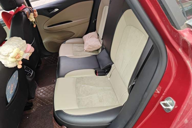 Used Buick Verano 2018 Sedan 15S Automatic Leading Model Left Rear Seat