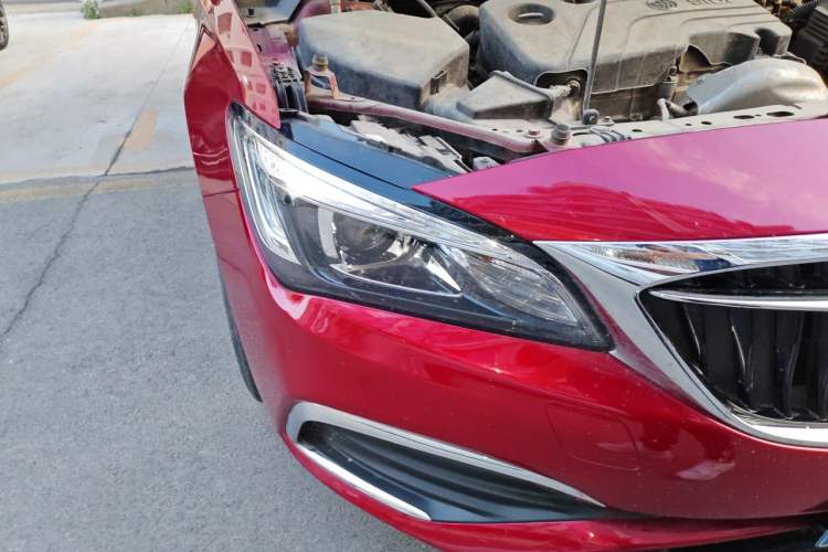 Used Buick Verano 2018 Sedan 15S Automatic Entry Model Right Front Headlight