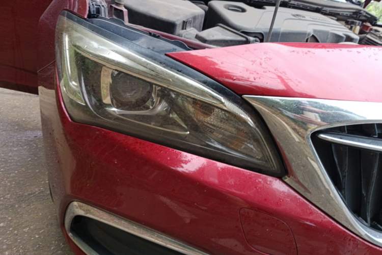 Used Buick Verano 2018 Sedan 15S Automatic Entry Model Right Front Headlight