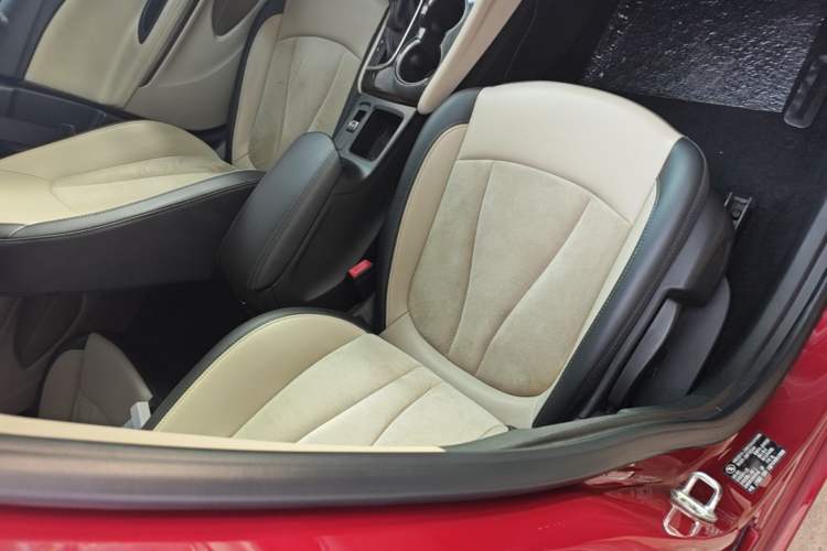 Used Buick Verano 2018 Sedan 15S Automatic Leading Model Right Front Seat