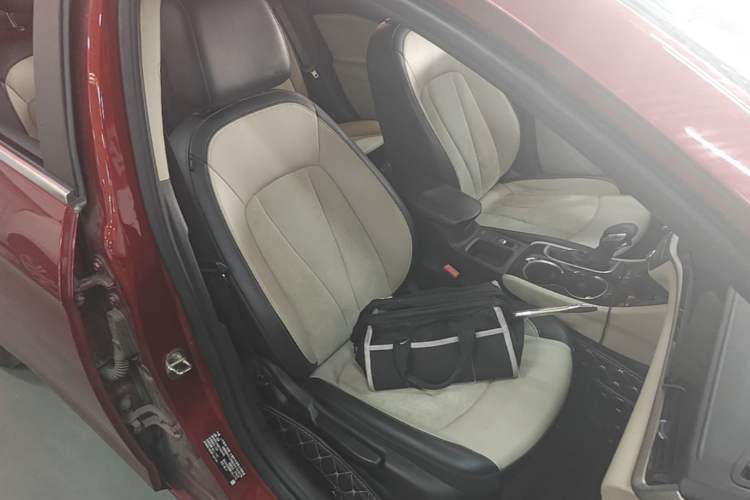 Used Buick Verano 2018 Sedan 15S Automatic Leading Model Right Front Seat